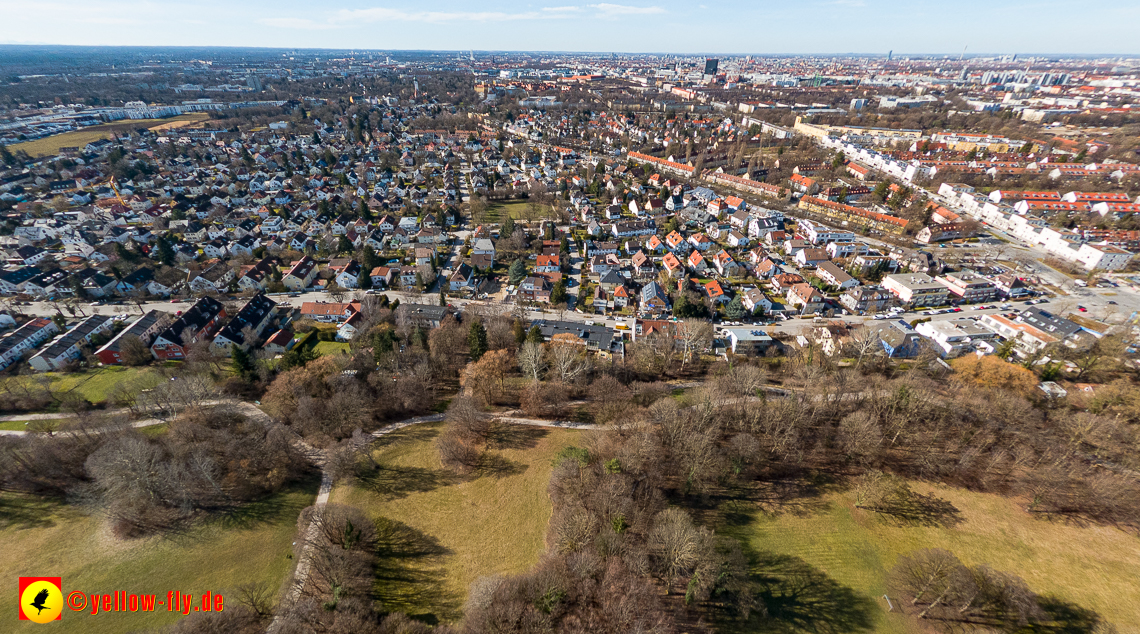 20.02.2023 -  Ostparksee und Schule am Strehleranger mit Umgebung in Neuperlach